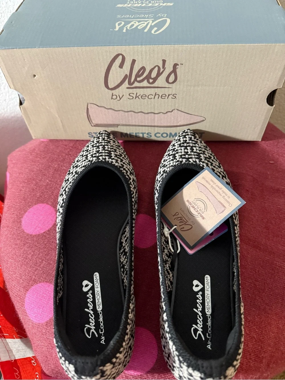 Skechers Cleo Point Chic Allure Ballet Flats Women’s 7.5 Black/Taupe New in Box